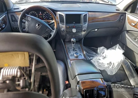 2011 Hyundai Equus Signature z USA, uszkodzony, nr VIN KMHGH4JF2BU029976